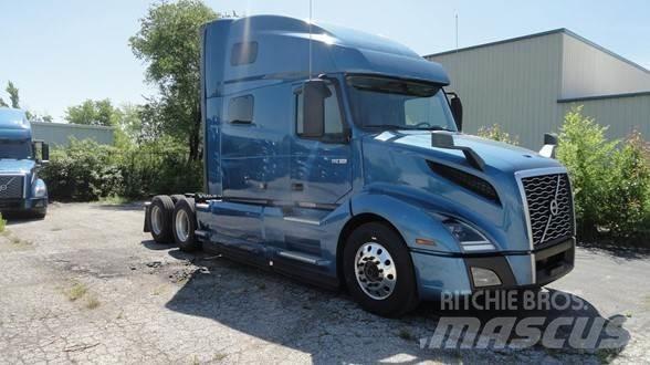 Volvo VNL64T760 Sadulveokid