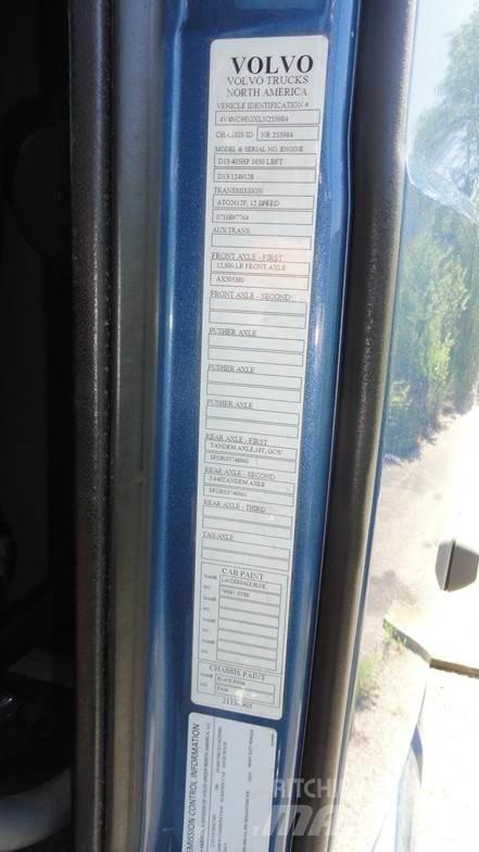 Volvo VNL64T760 Sadulveokid