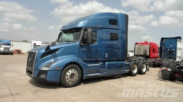 Volvo VNL64T760 Sadulveokid