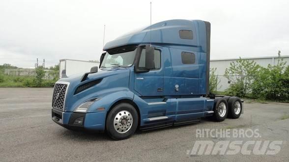 Volvo VNL64T760 Sadulveokid
