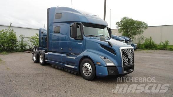 Volvo VNL64T760 Sadulveokid