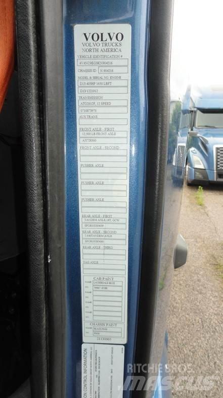 Volvo VNL64T760 Sadulveokid