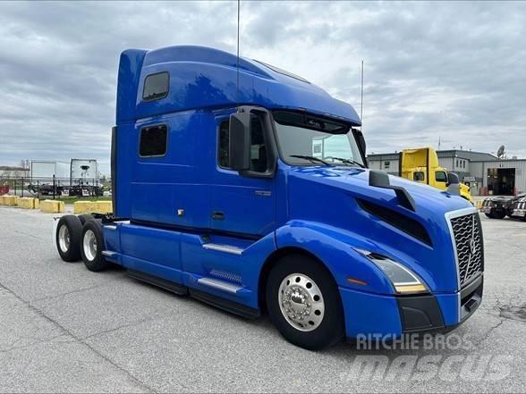 Volvo VNL64T860 Sadulveokid