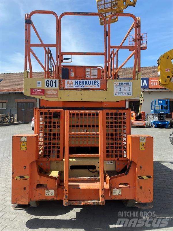 JLG 4069 Käärtõstukid