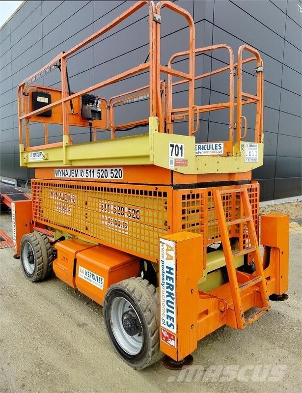 JLG 4069 Käärtõstukid