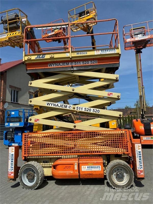JLG 4069 Käärtõstukid