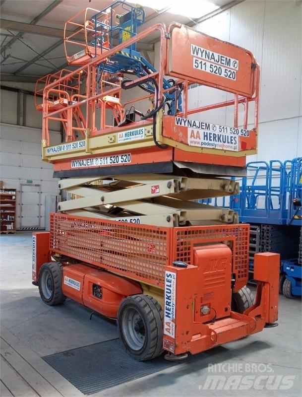 JLG 4069 Käärtõstukid