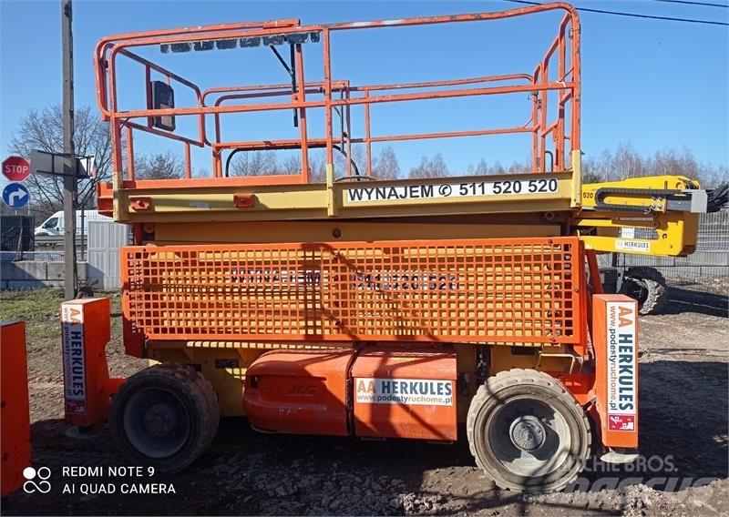 JLG 4069 Käärtõstukid