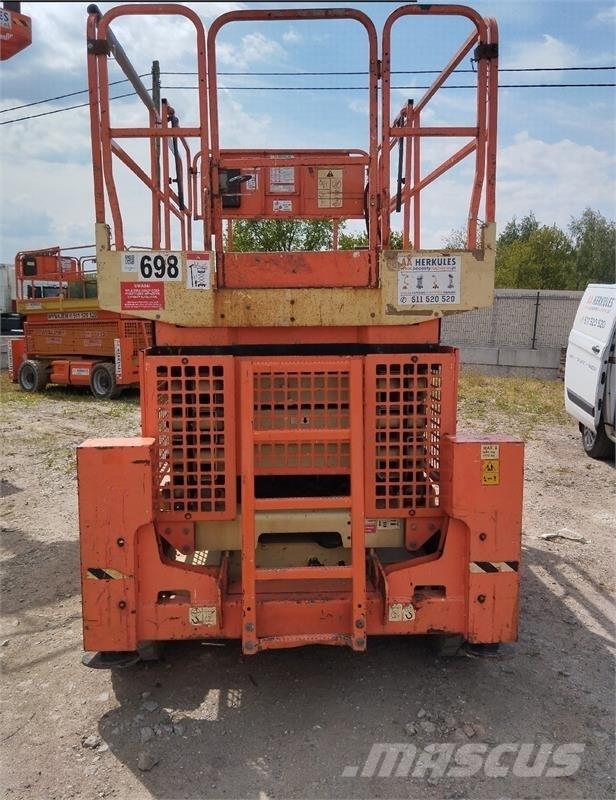 JLG 4069 Käärtõstukid
