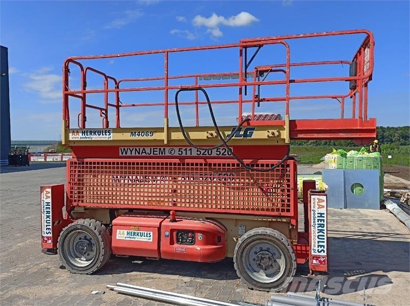 JLG 4069 Käärtõstukid
