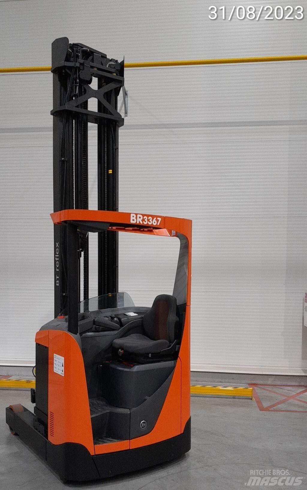 BT RRE160 Lükandmastiga tõstukid