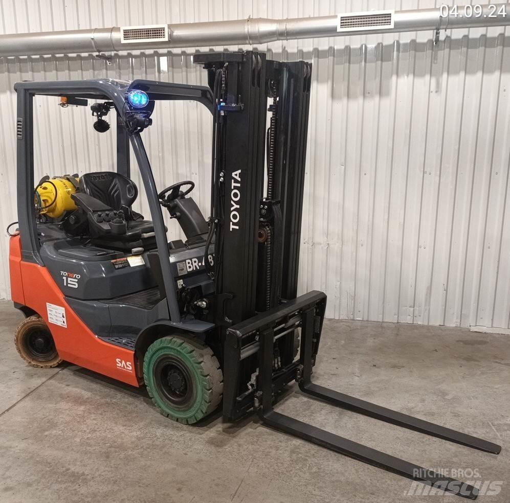 Toyota 02-8FGF15 Gaasitõstukid