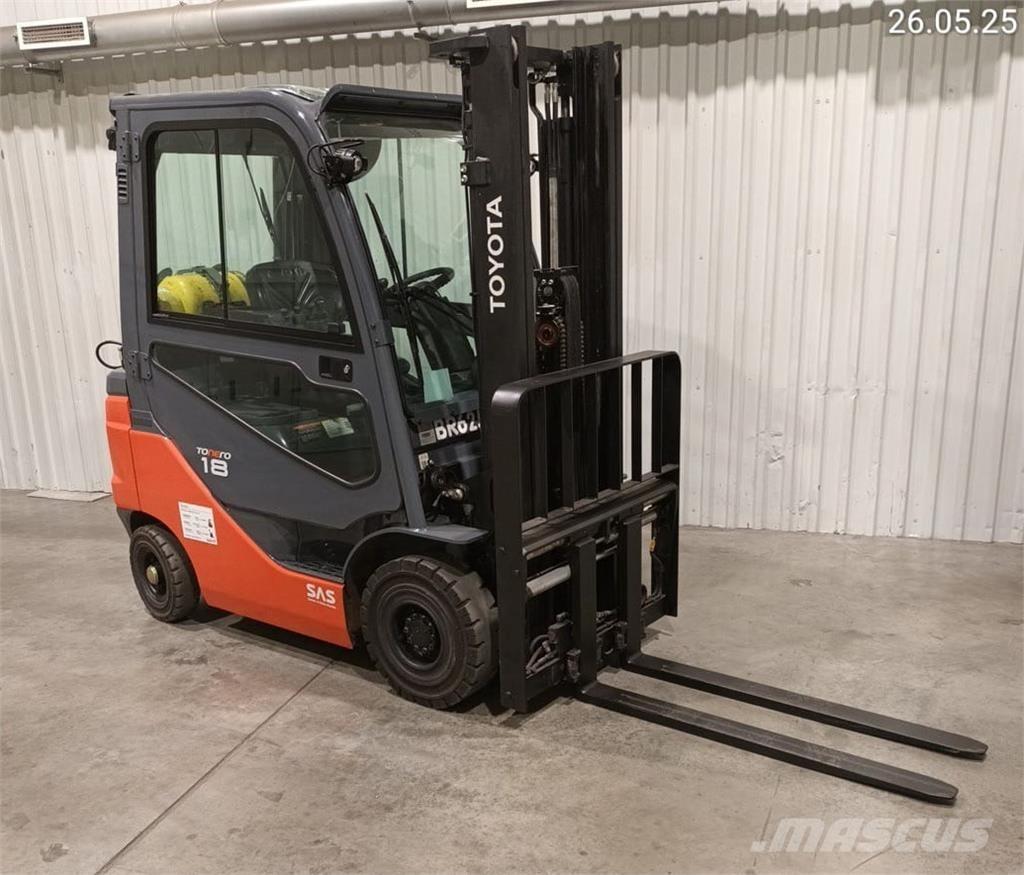 Toyota 02-8FGF18 Gaasitõstukid