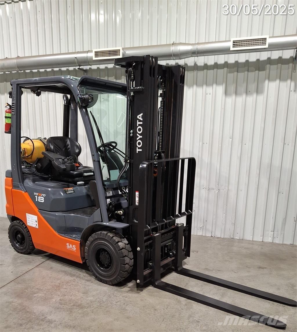 Toyota 02-8FGF18 Gaasitõstukid