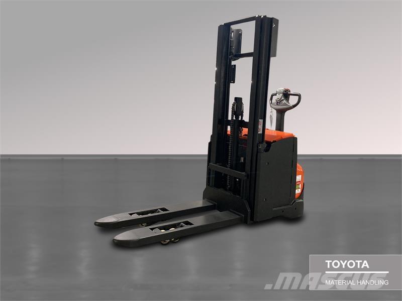 BT SWE120L Järelkäidavad virnastajad