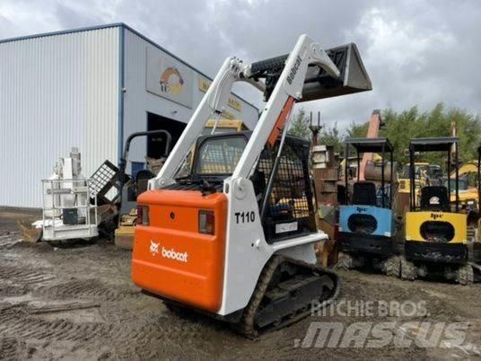 Bobcat T110 Joystick Väikelaadurid