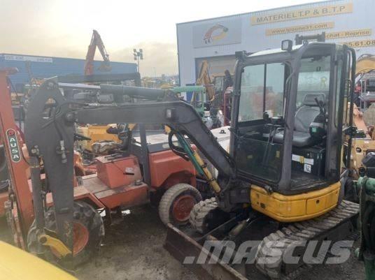 Komatsu PC26MR-3 Miniekskavaatorid < 7 t