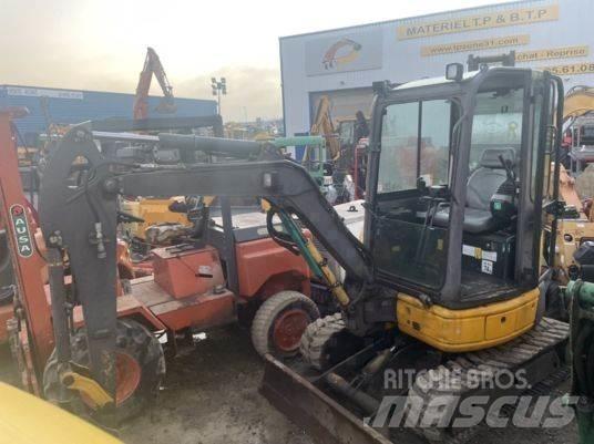 Komatsu PC26MR-3 Miniekskavaatorid < 7 t
