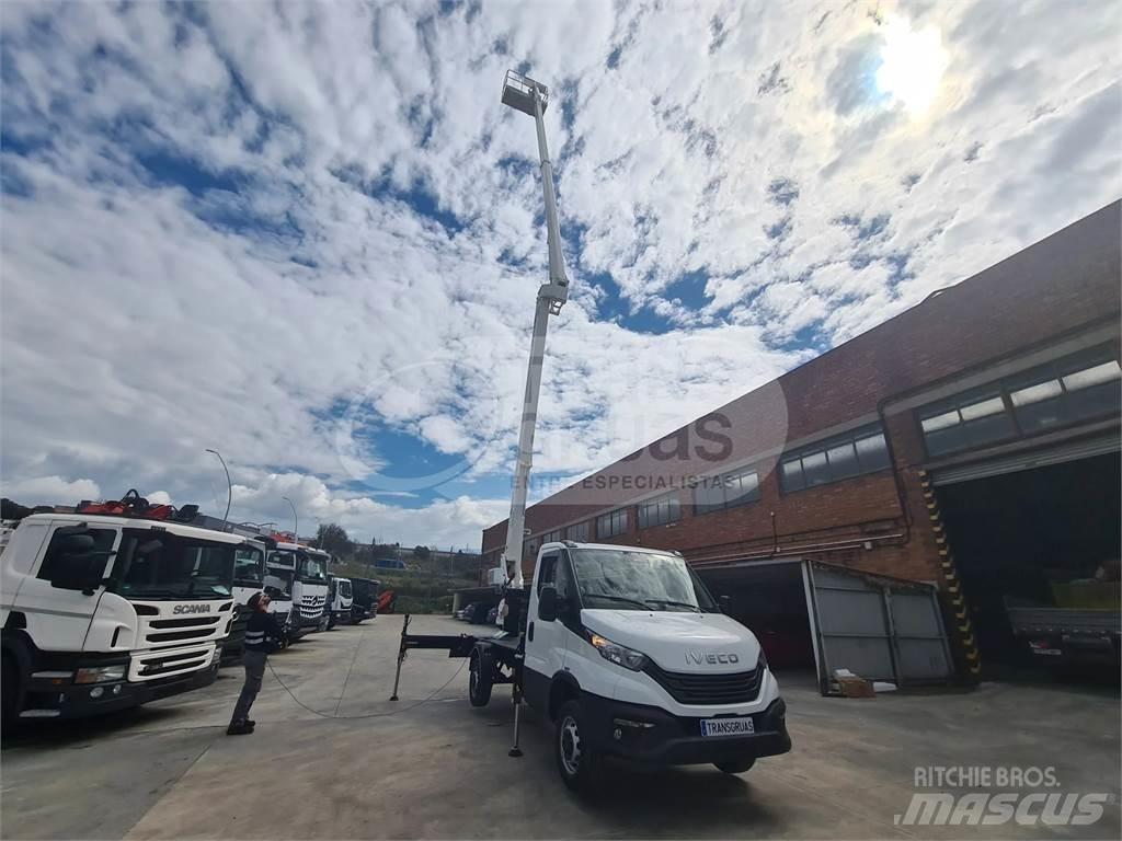 Cela DT Truck 28 FE Auto korvtõstukid