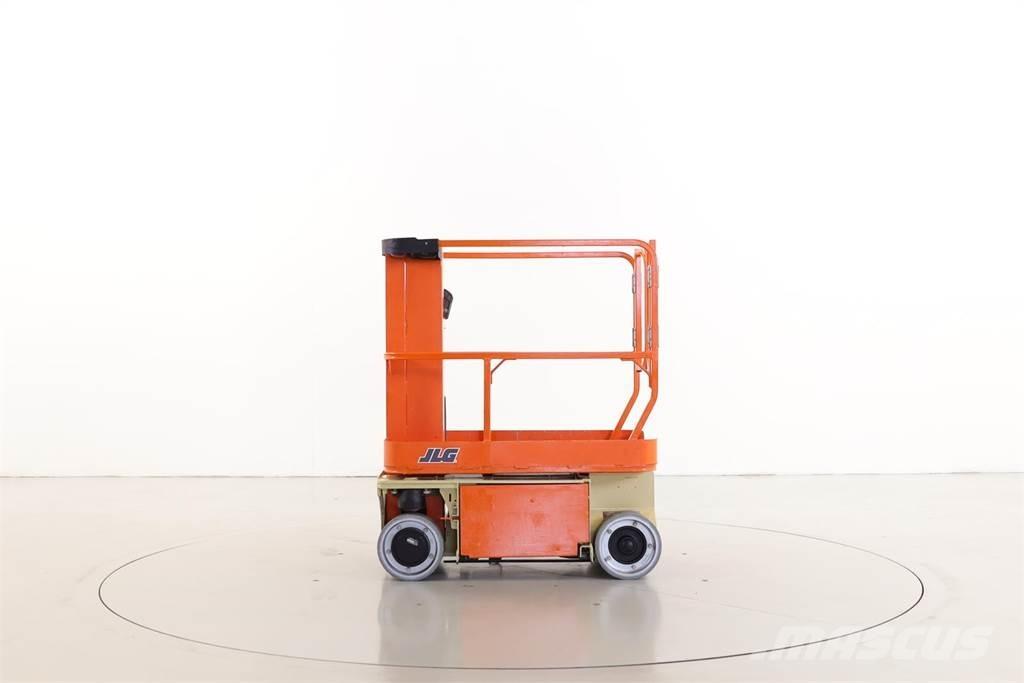 JLG 1230ES Vertikaalsed mast tõstukid