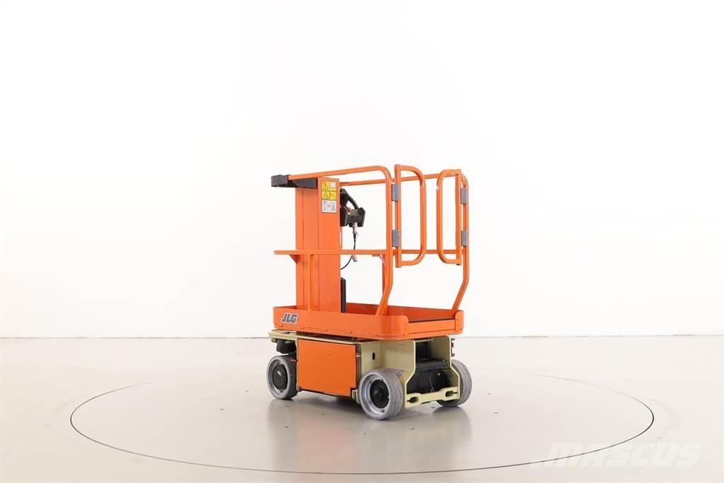 JLG 1230ES Vertikaalsed mast tõstukid