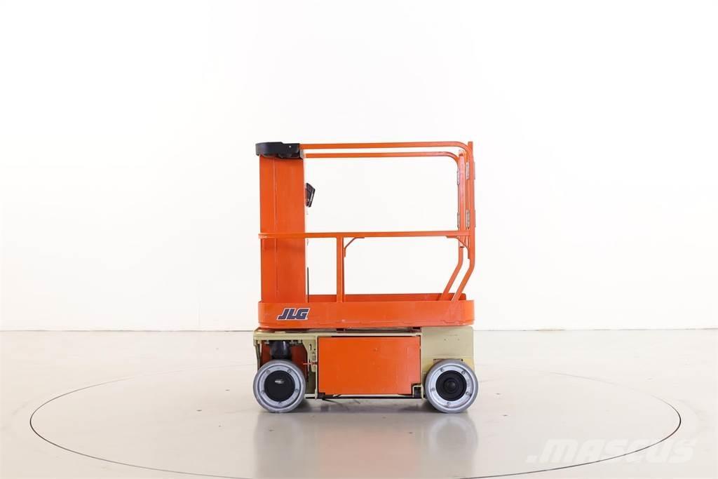 JLG 1230ES Vertikaalsed mast tõstukid