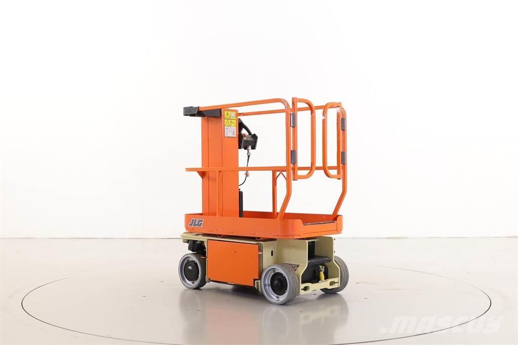 JLG 1230ES Vertikaalsed mast tõstukid