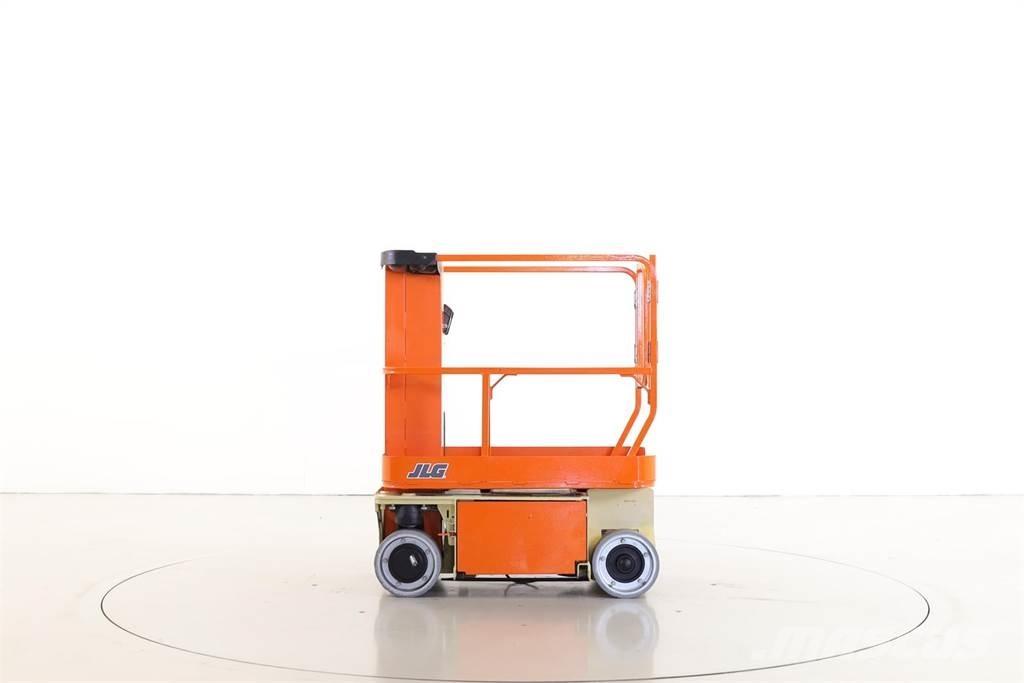 JLG 1230ES Vertikaalsed mast tõstukid