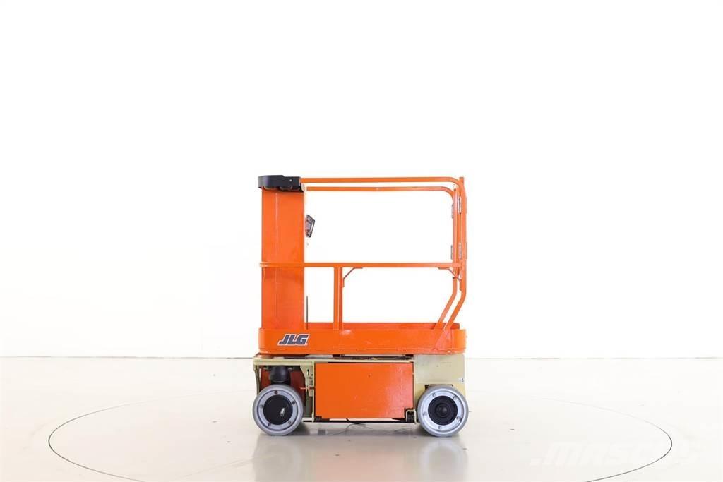 JLG 1230ES Vertikaalsed mast tõstukid