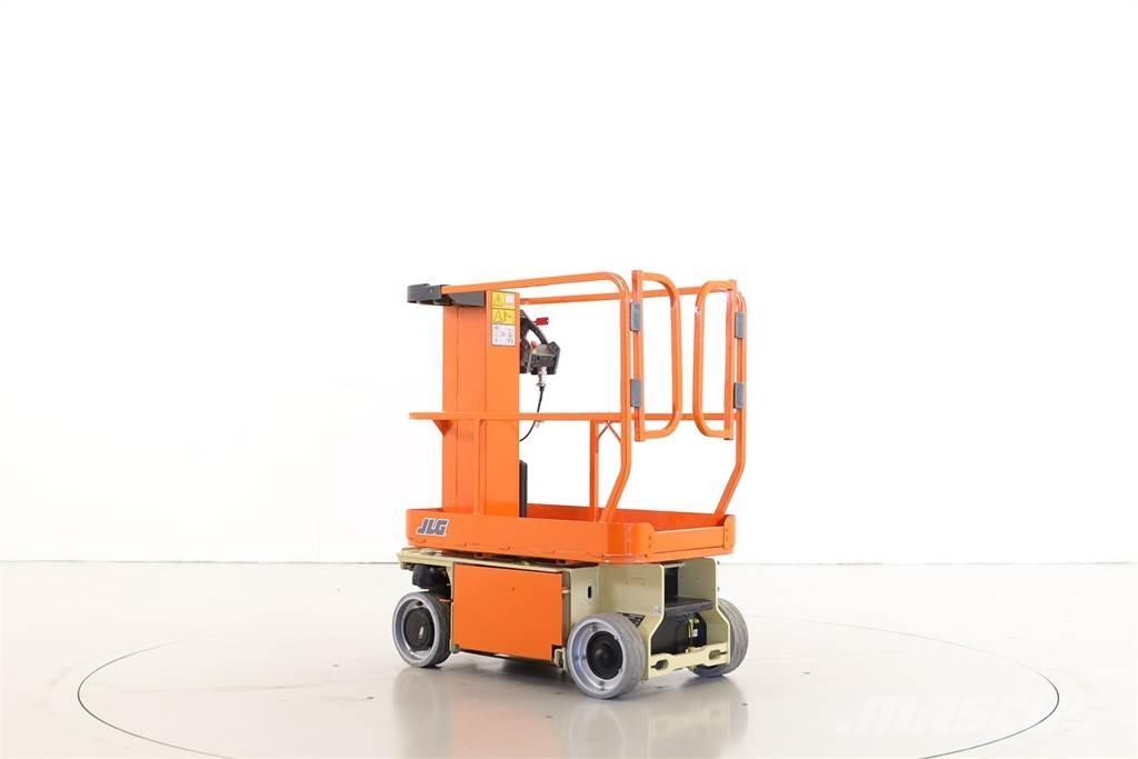 JLG 1230ES Vertikaalsed mast tõstukid