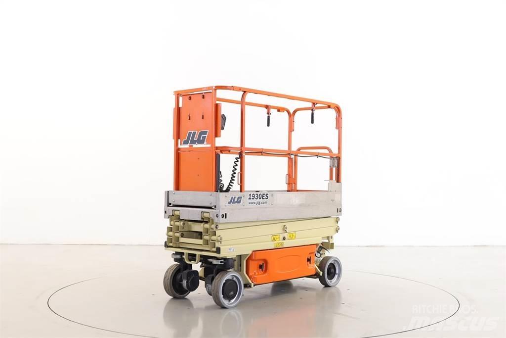 JLG 1930ES Käärtõstukid