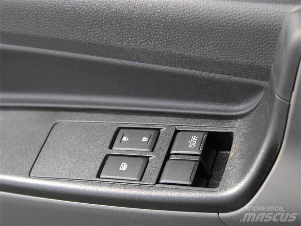 Isuzu NPR-HD Furgoonautod