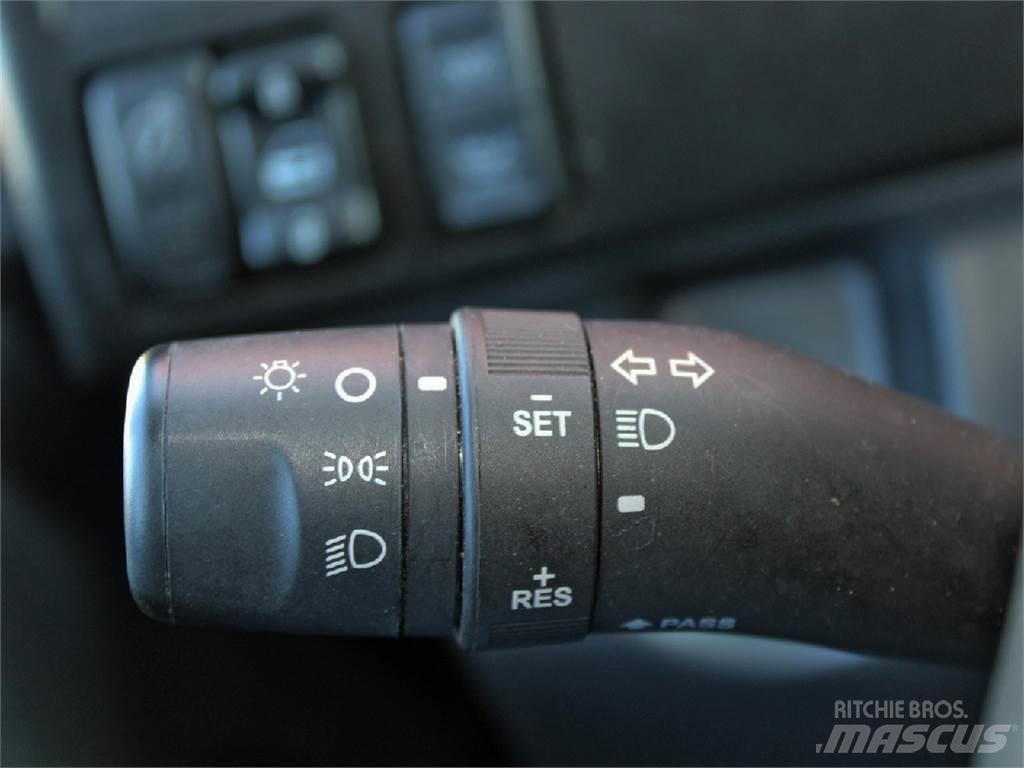 Isuzu NRR Furgoonautod