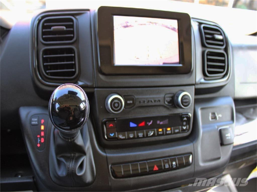 RAM PROMASTER Auto korvtõstukid