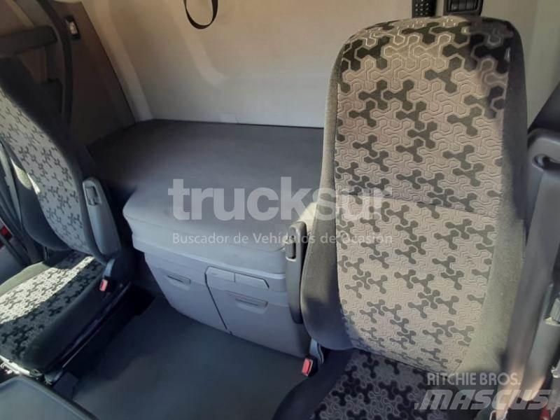 Scania S450 Sadulveokid