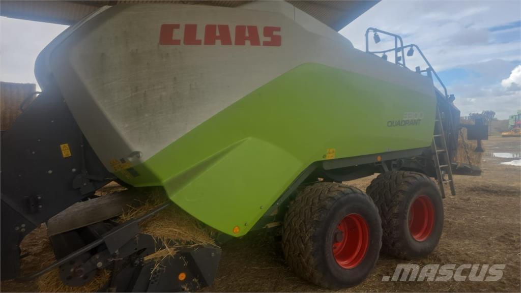 CLAAS 3300 Heinapressid