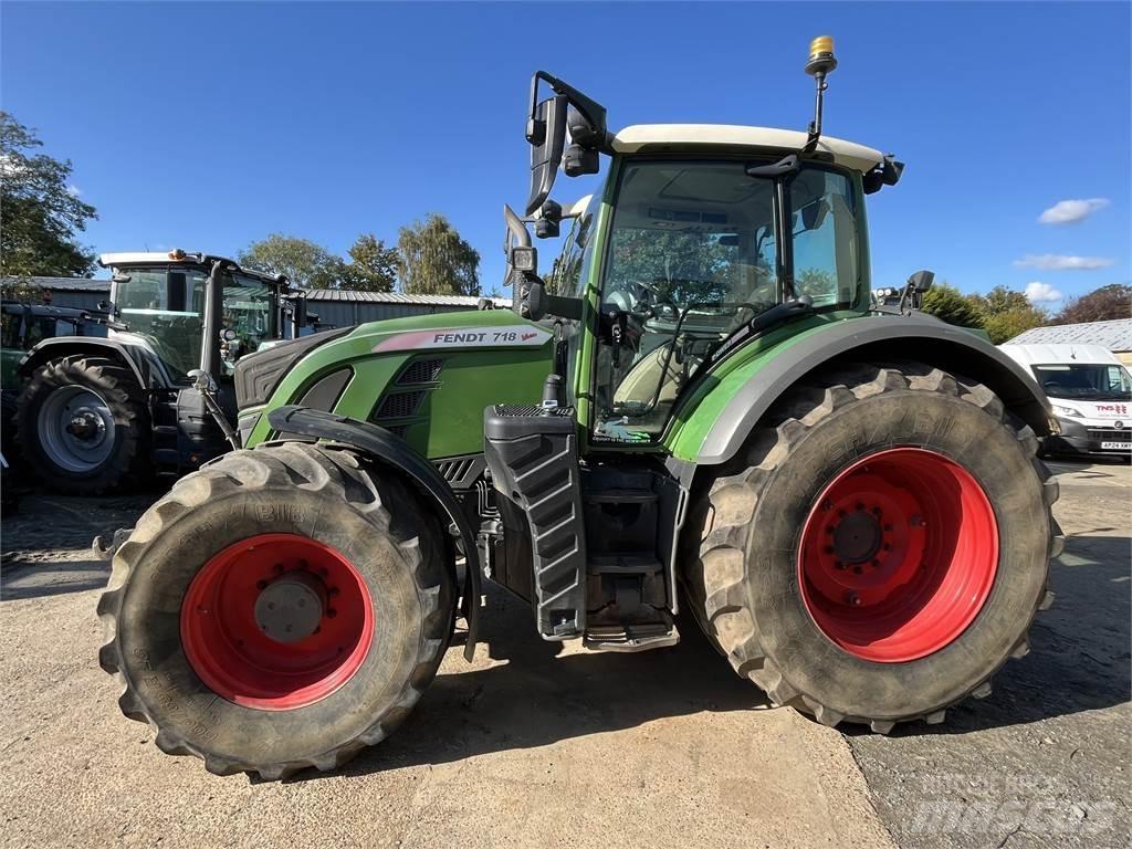Fendt 718 Traktorid