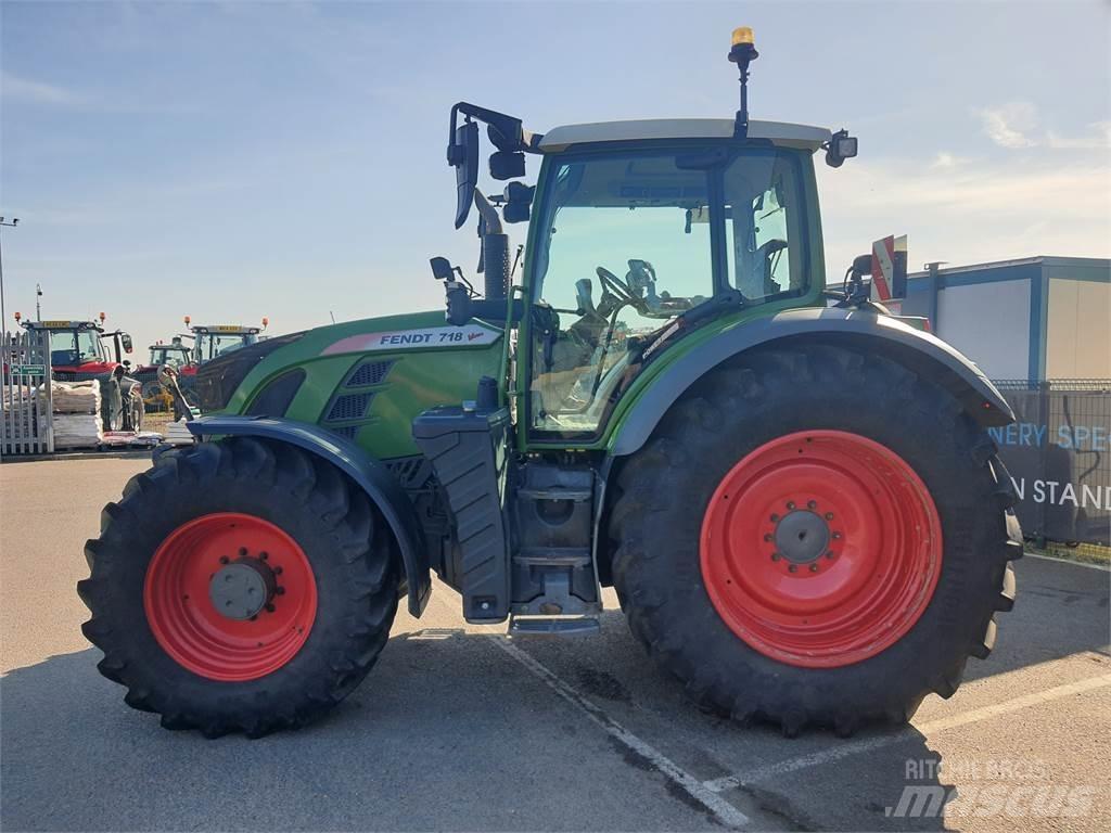 Fendt 718 VARIO S4 Traktorid