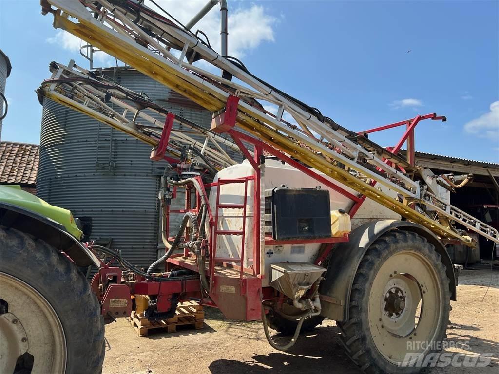 Landquip 3000L Haagispritsid