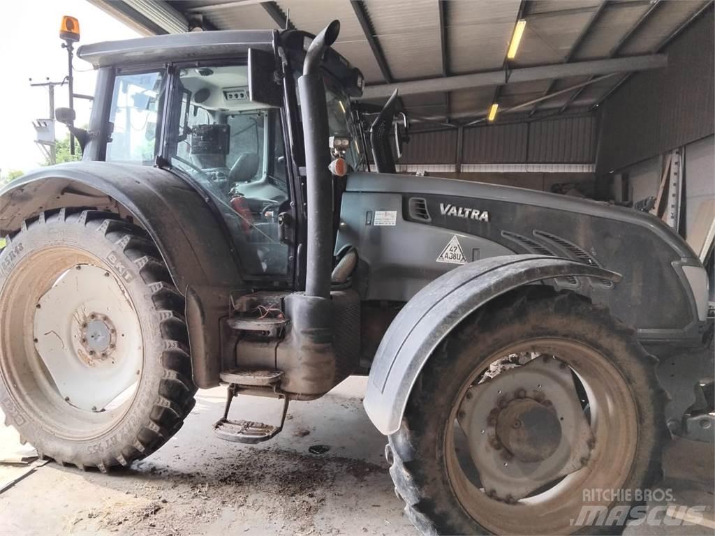 Valtra T183V Traktorid