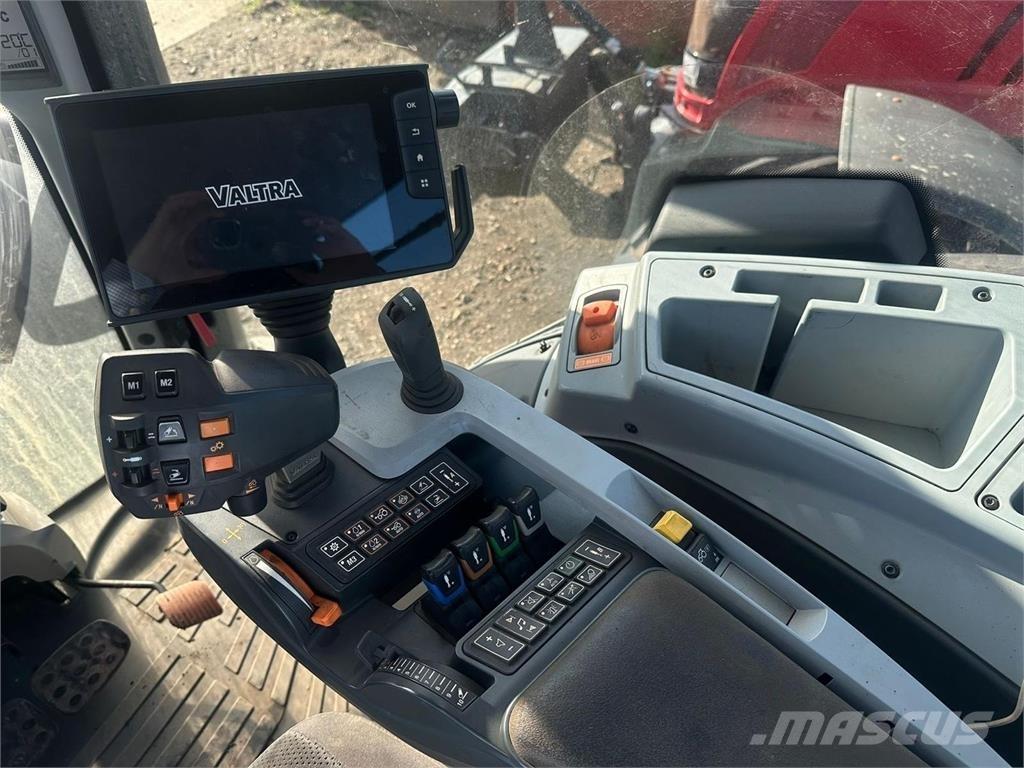Valtra T234D Traktorid