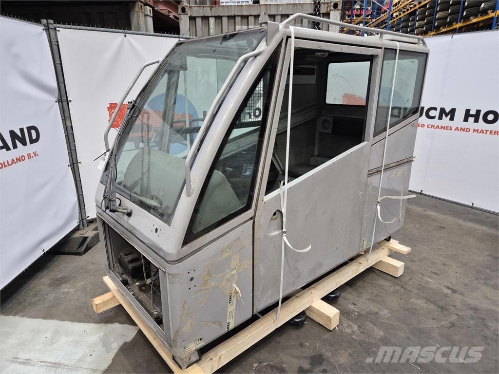  C.T.2 upper cabin Kabiinid