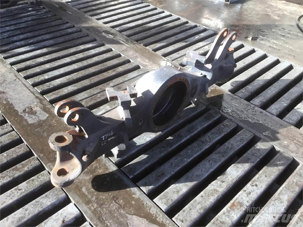 Demag AC 35 axle 2 Sillad