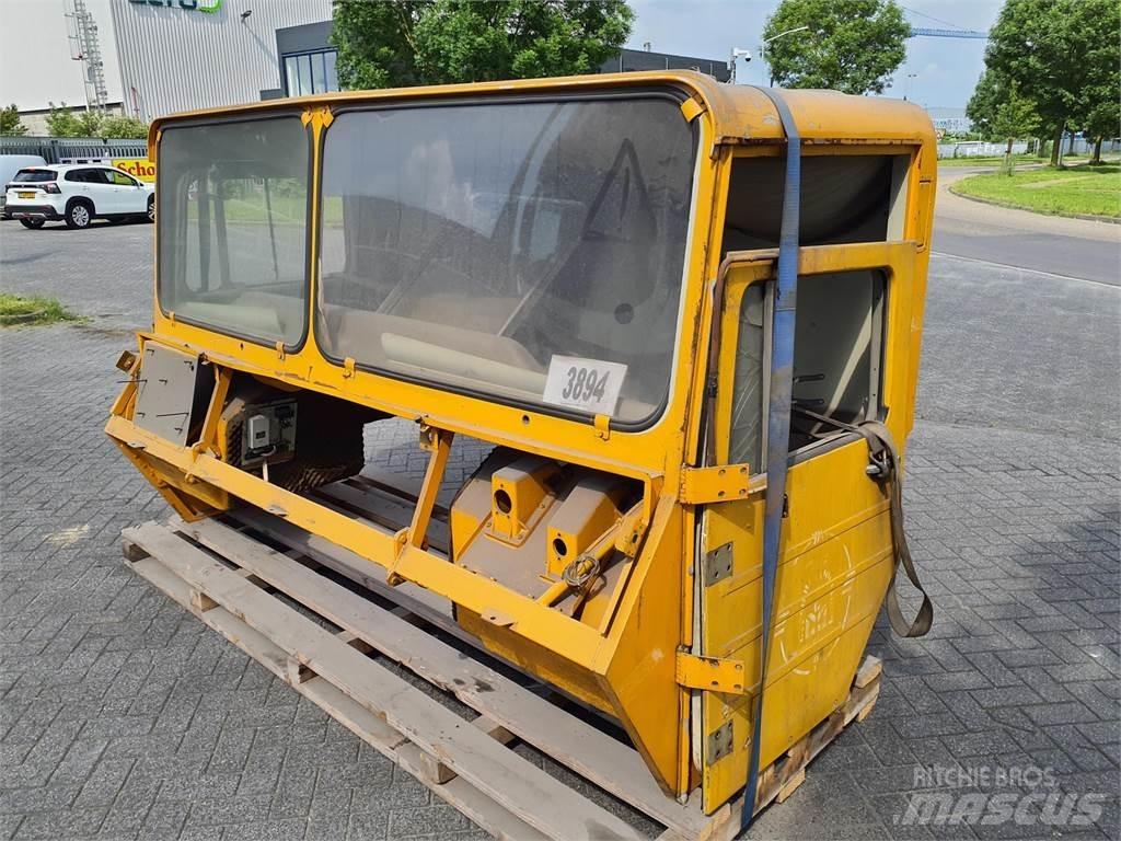 Faun KF lower cabin Kabiinid