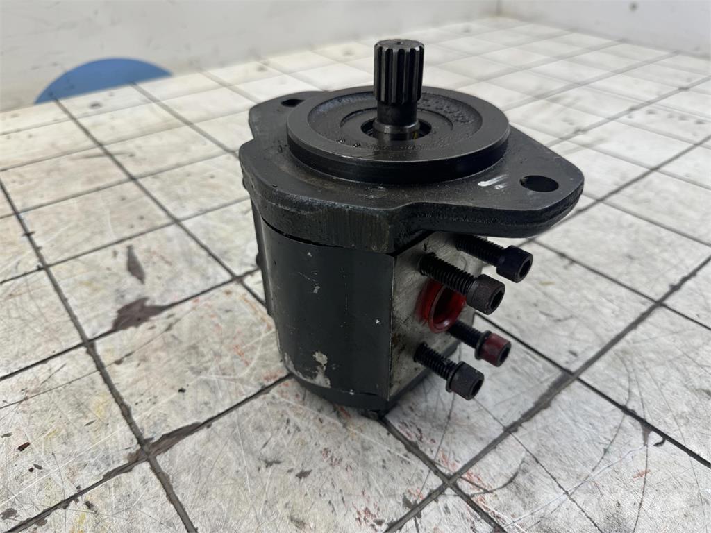  Gear pump Kraanade varuosad ja varustus