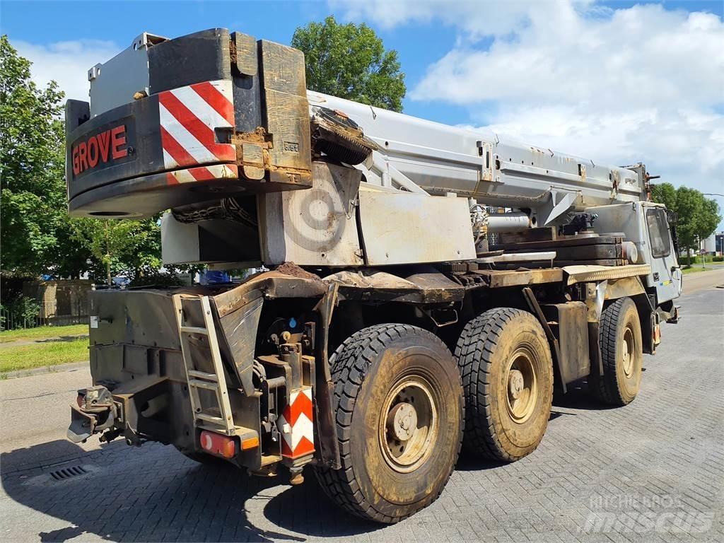 Grove GMK 3055 Maastikutõstukid
