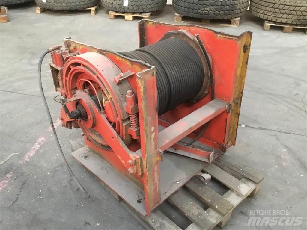 Kato NK 350 winch Kraanade varuosad ja varustus