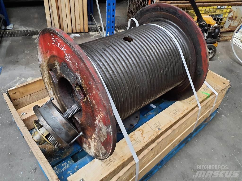 Krupp KMK 4070 winch Kraanade varuosad ja varustus