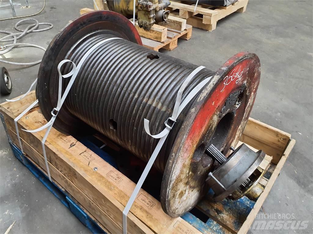 Krupp KMK 4070 winch Kraanade varuosad ja varustus