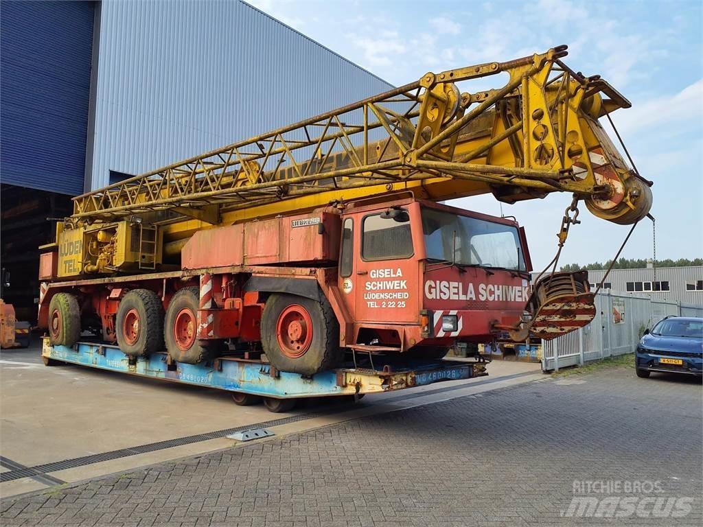 Liebherr LTM 1100 Maastikutõstukid